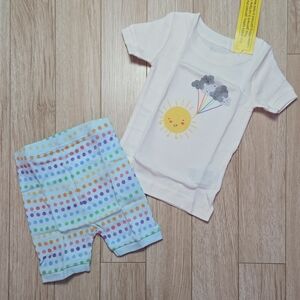 Old Navy Baby Bodysuit with Blue and Purple Dots